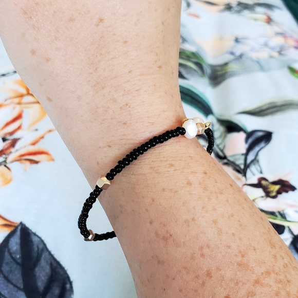 Pearl Bangle in Black and Rose Gold Beads - Custom, includes 1 charm endcap - Picture 3 of 6